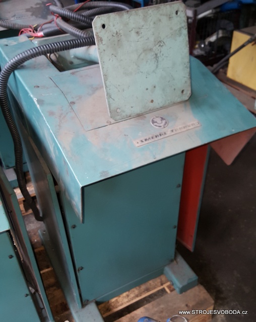 Přímočaré dělicí zařízení QDP 250/100 (2 - QDP 300-100 (3).jpg)